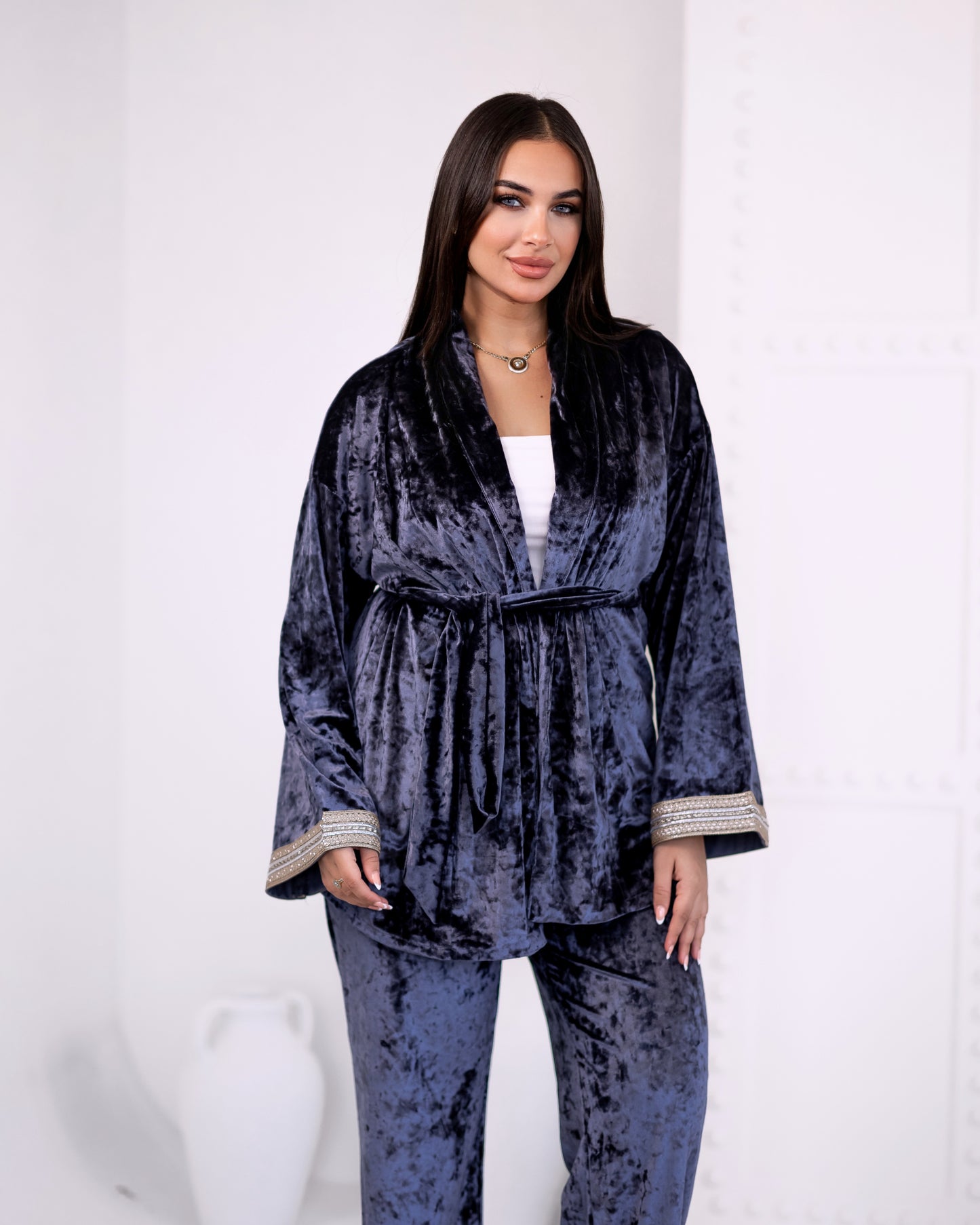 Aura Velvet set in Grey