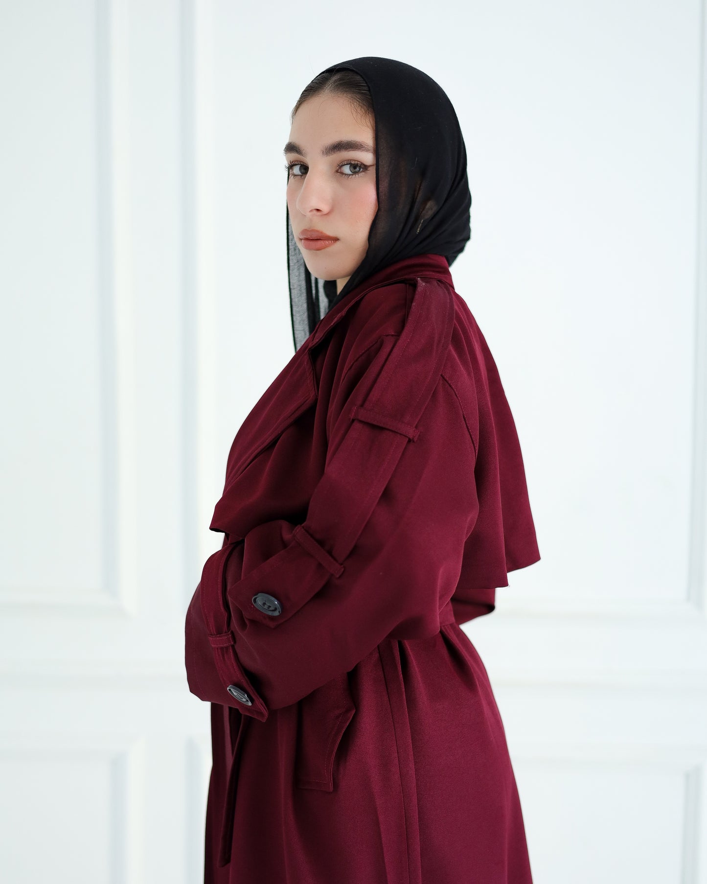 Trench coat in burgundy