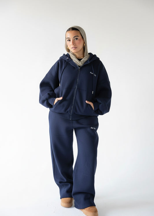 Every day set in Navy