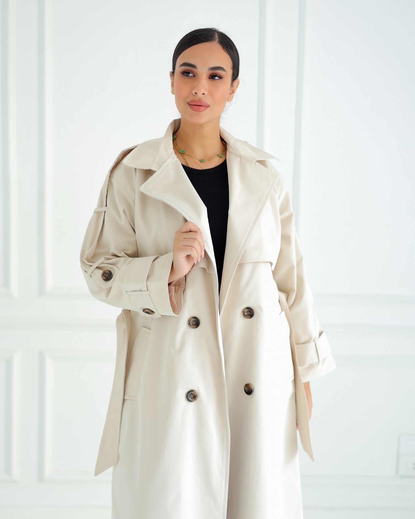 Trench coat in beige