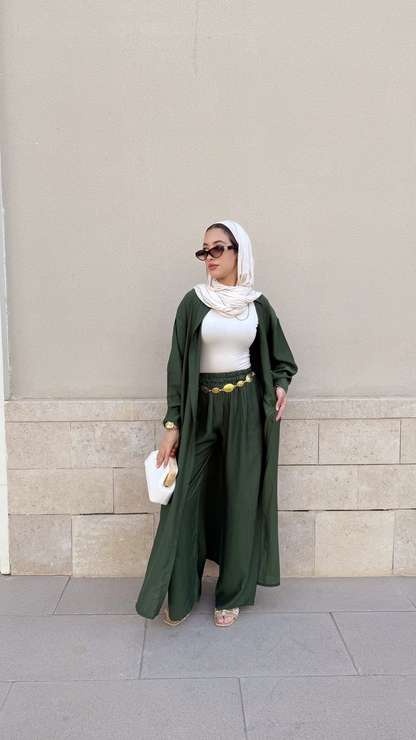 Airy Layers Set in Olive