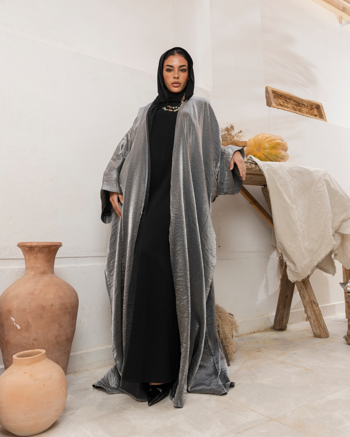 shimmer kaftan in grey