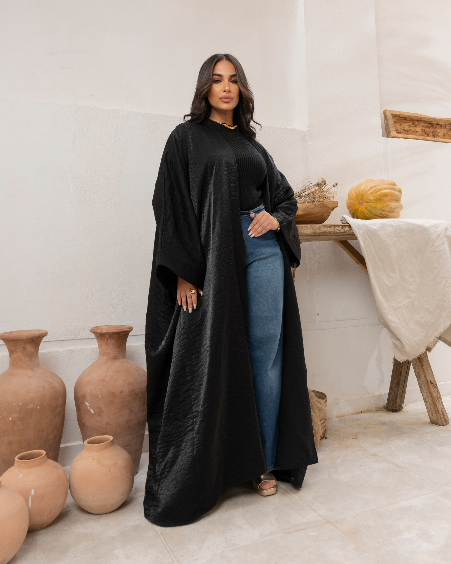 shimmer kaftan in black