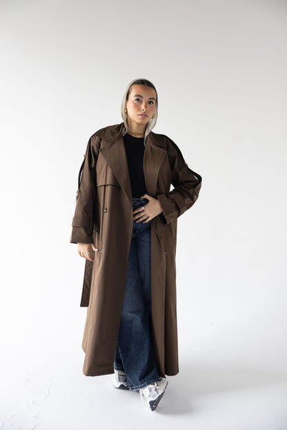 Trench Coat in Brown