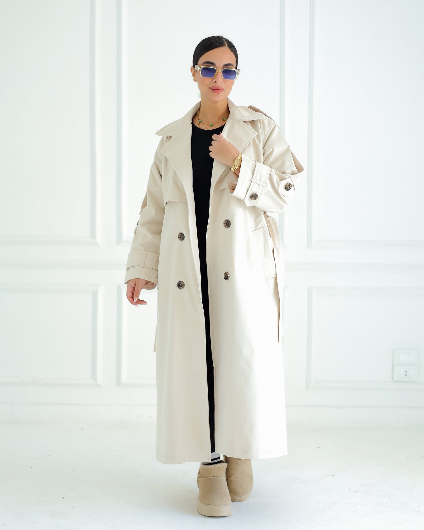 Trench coat in beige