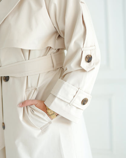 Trench coat in beige